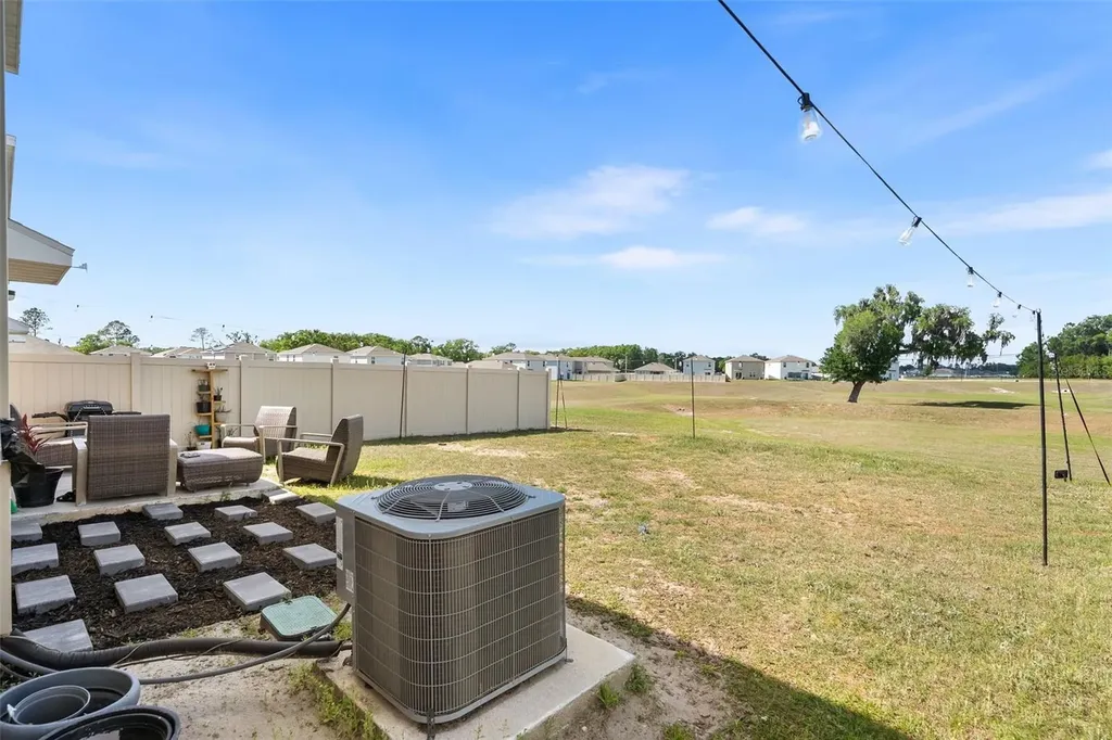 24672 NW 11th Place Newberry FL 32669