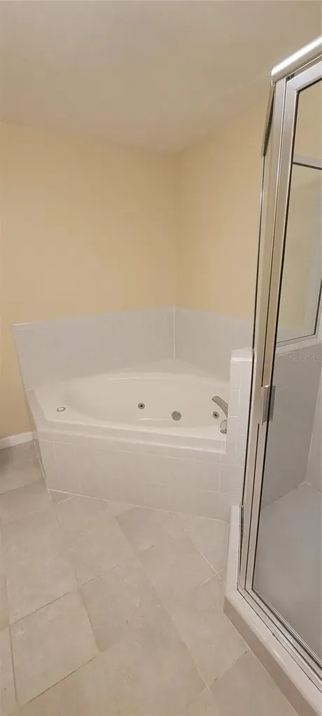 3760 NW 53rd Road Gainesville FL 32653