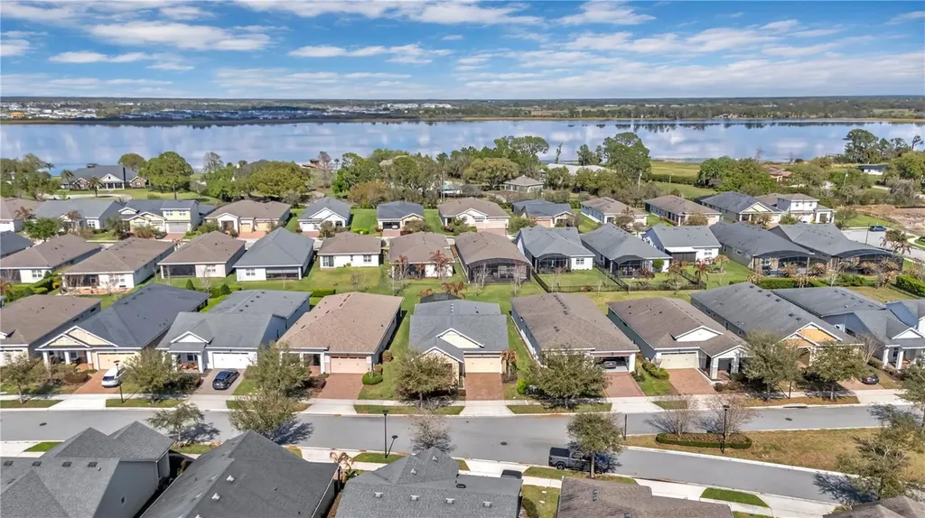 5017 E Fountainwood Drive St Cloud FL 34772