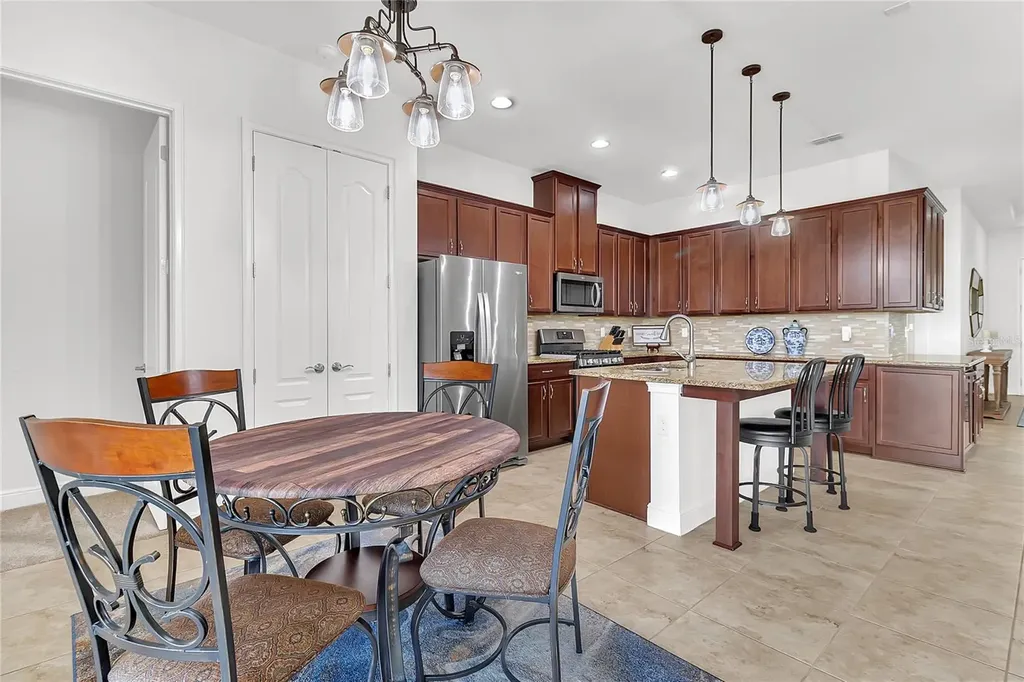 5017 E Fountainwood Drive St Cloud FL 34772
