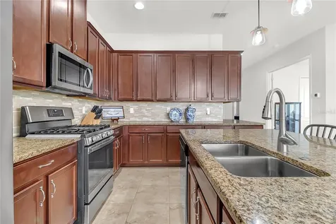 5017 E Fountainwood Drive St Cloud FL 34772