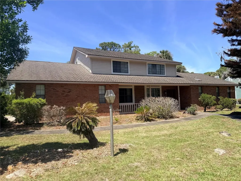 576 Pelican Bay Drive Daytona Beach FL 32119