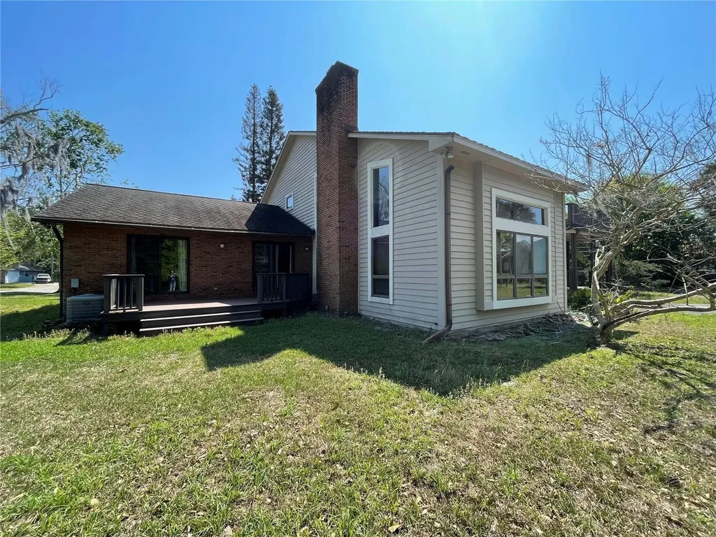 576 Pelican Bay Drive Daytona Beach FL 32119