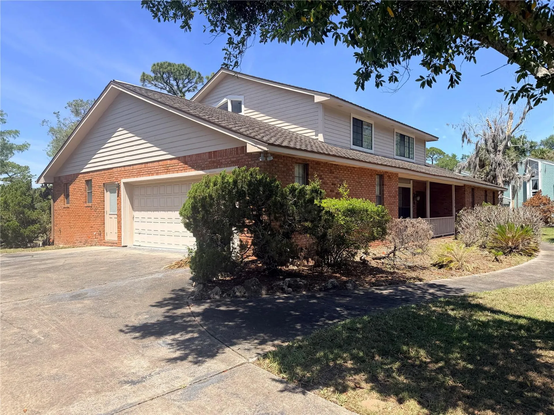 576 Pelican Bay Drive Daytona Beach FL 32119