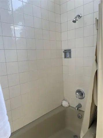 576 Pelican Bay Drive Daytona Beach FL 32119