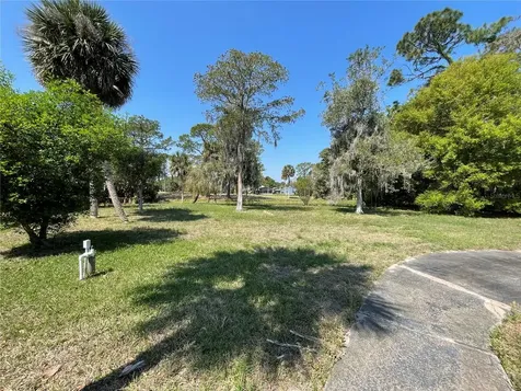 576 Pelican Bay Drive Daytona Beach FL 32119