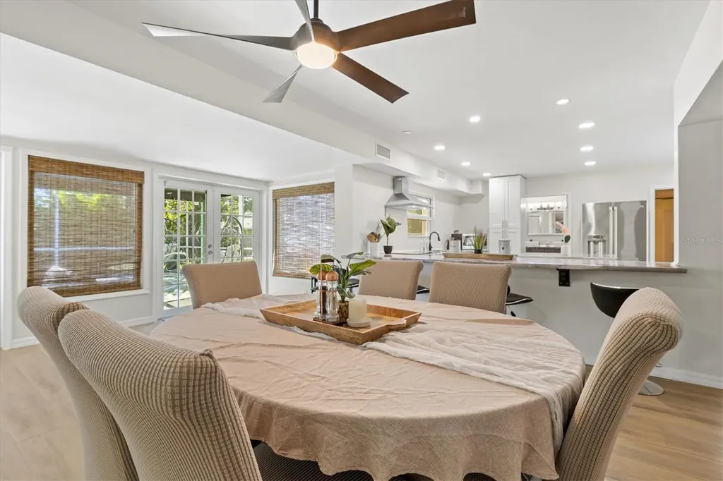 214 Gaines Avenue Sarasota FL 34243
