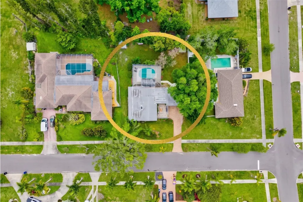 214 Gaines Avenue Sarasota FL 34243