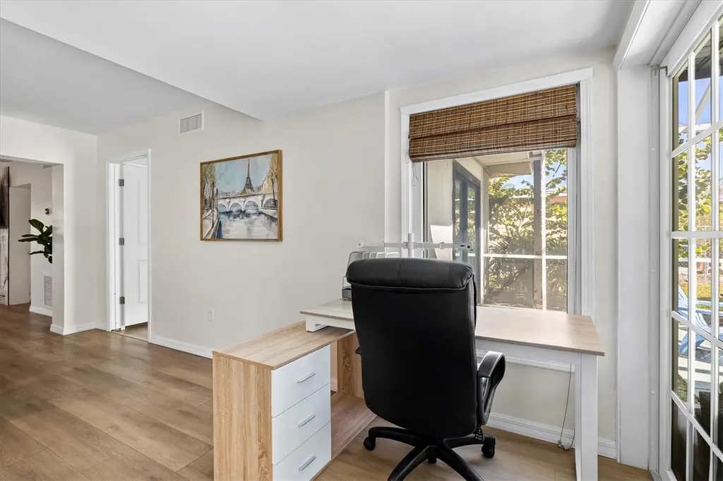 214 Gaines Avenue Sarasota FL 34243