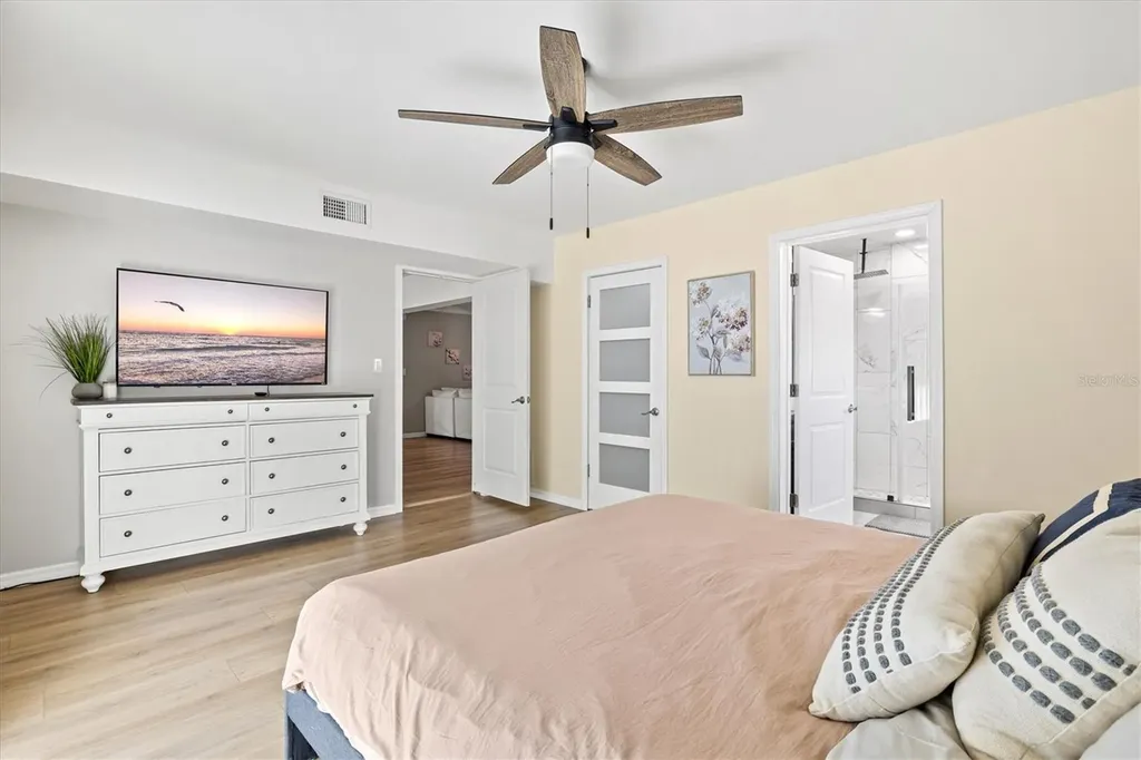 214 Gaines Avenue Sarasota FL 34243