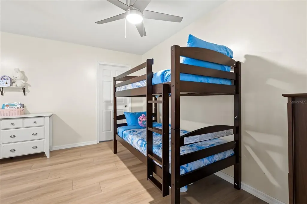 214 Gaines Avenue Sarasota FL 34243