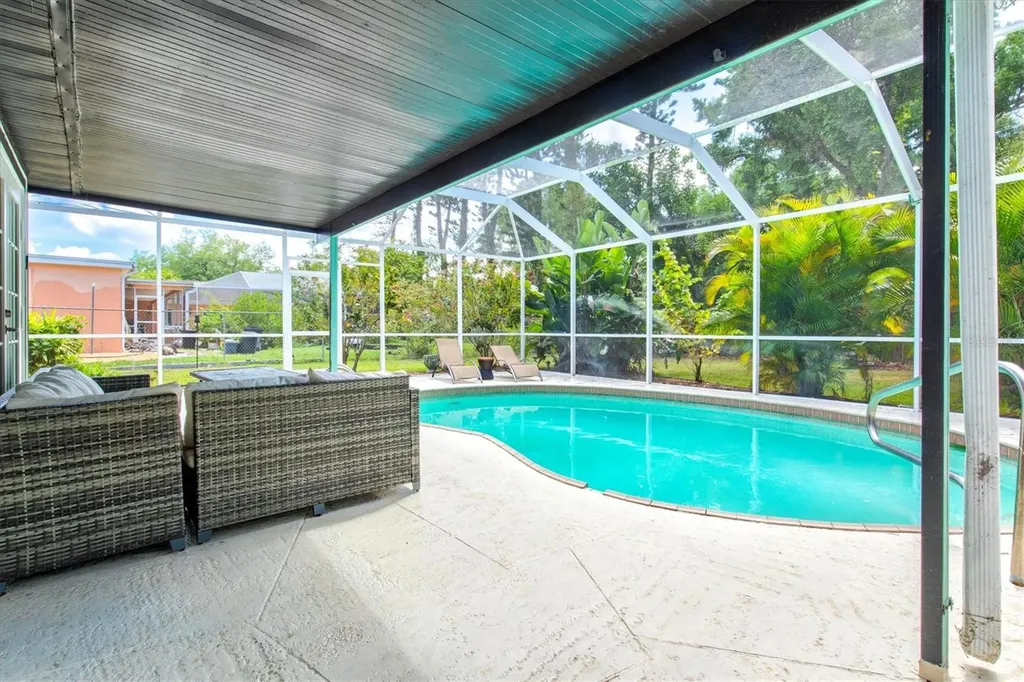 214 Gaines Avenue Sarasota FL 34243