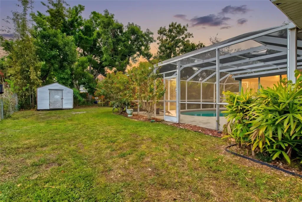 214 Gaines Avenue Sarasota FL 34243
