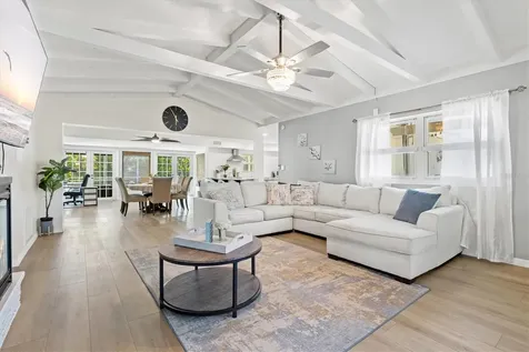214 Gaines Avenue Sarasota FL 34243