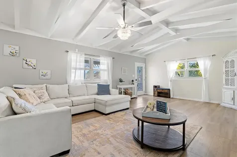 214 Gaines Avenue Sarasota FL 34243