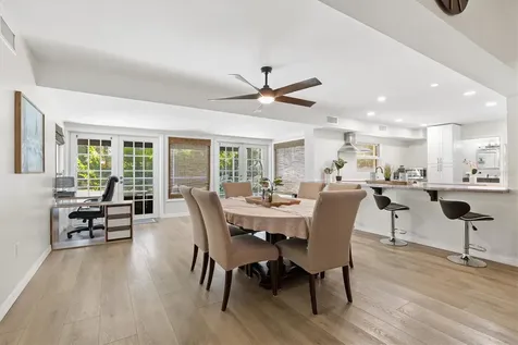 214 Gaines Avenue Sarasota FL 34243