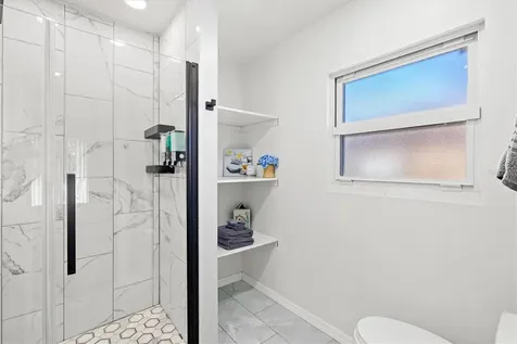 214 Gaines Avenue Sarasota FL 34243