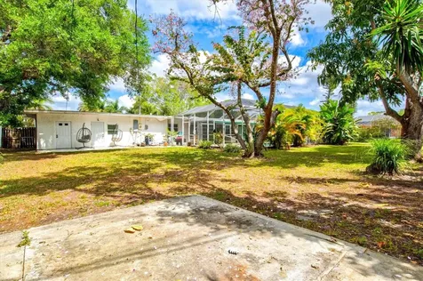 214 Gaines Avenue Sarasota FL 34243