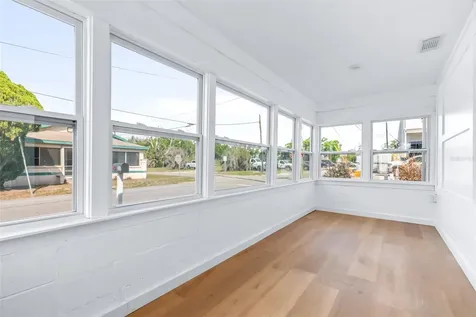 217 NW 4th Avenue Mulberry FL 33860