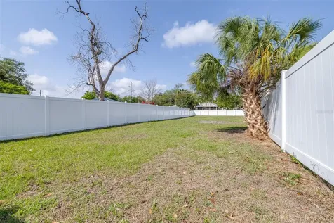 217 NW 4th Avenue Mulberry FL 33860