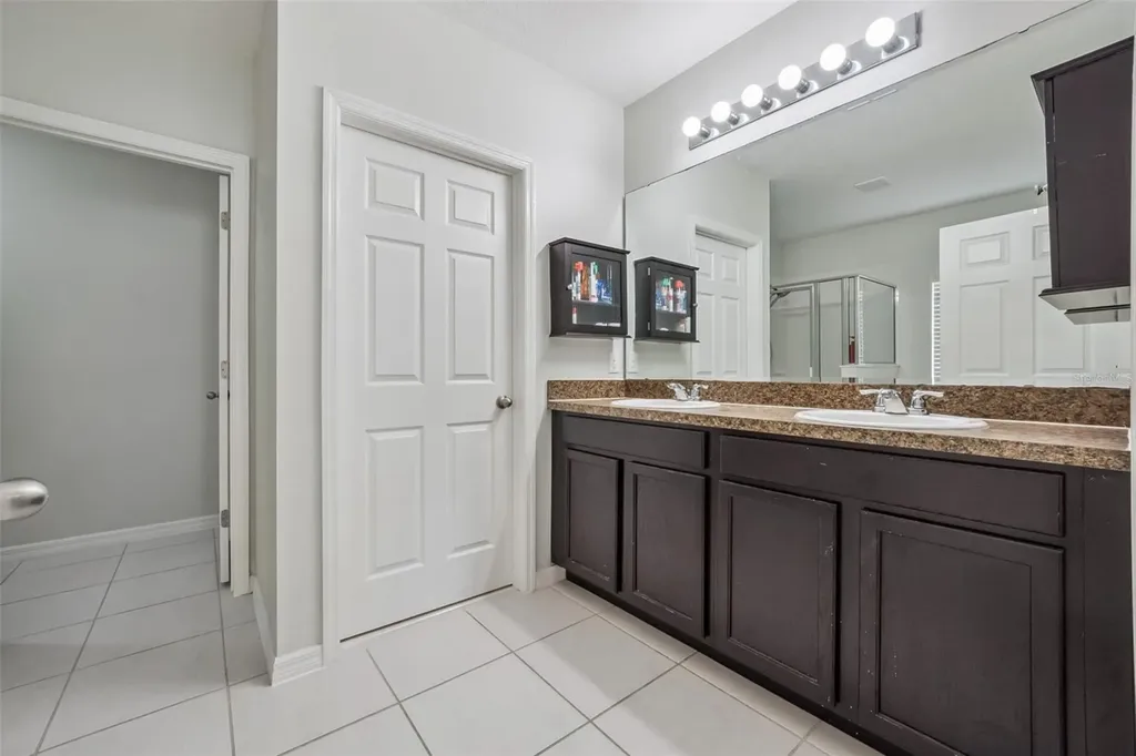 240 Whispering Pines Way Davenport FL 33837