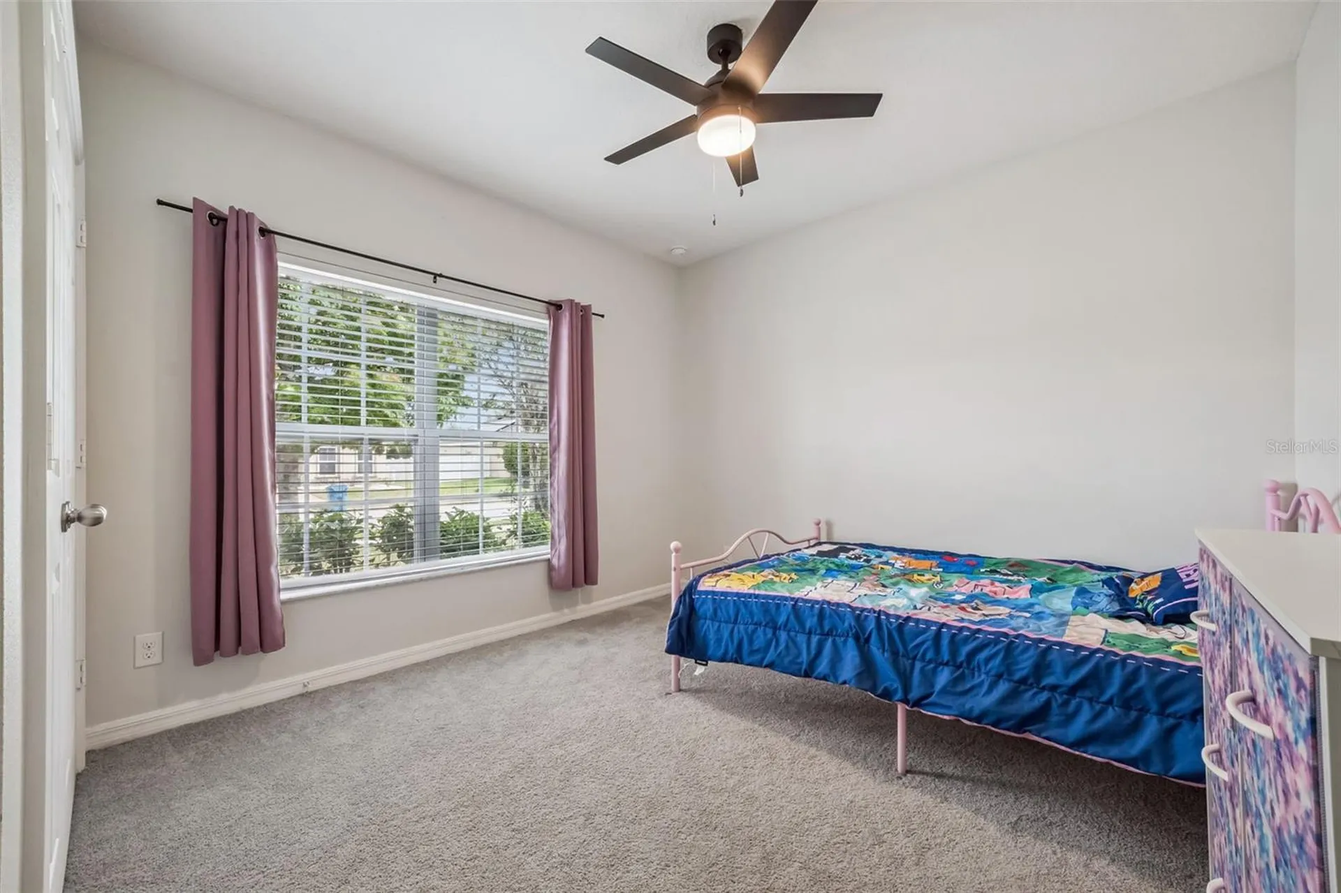 240 Whispering Pines Way Davenport FL 33837