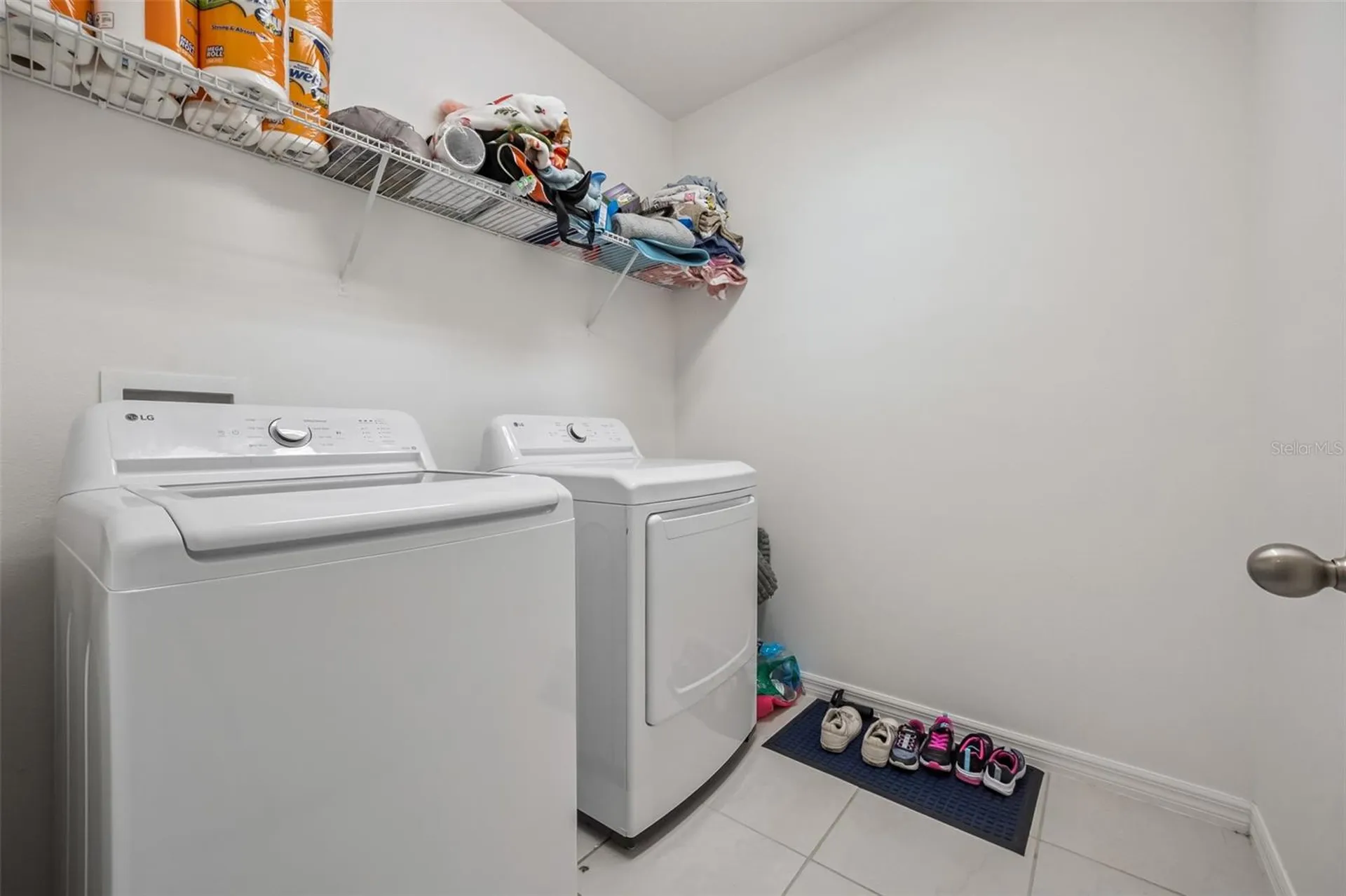 240 Whispering Pines Way Davenport FL 33837