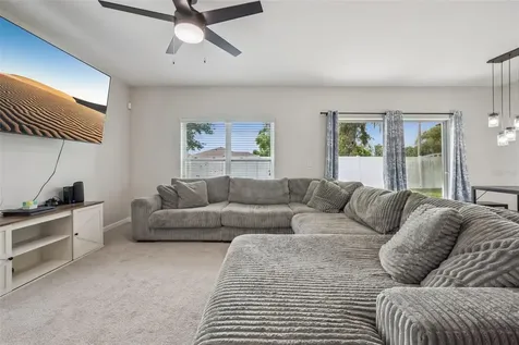 240 Whispering Pines Way Davenport FL 33837