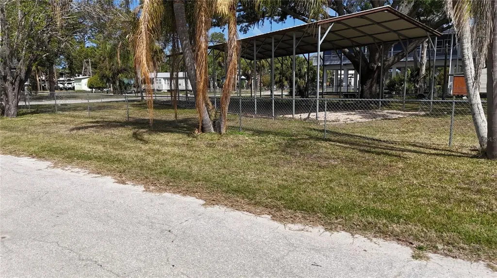 249 SE 228 Street Suwannee FL 32692