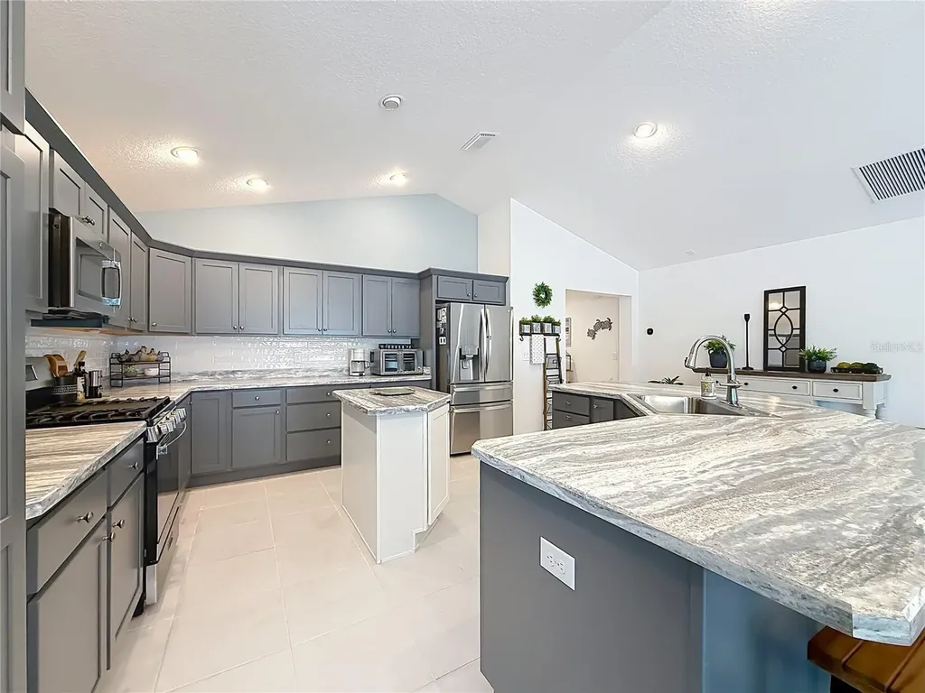 1411 Franklin Court The Villages FL 32163