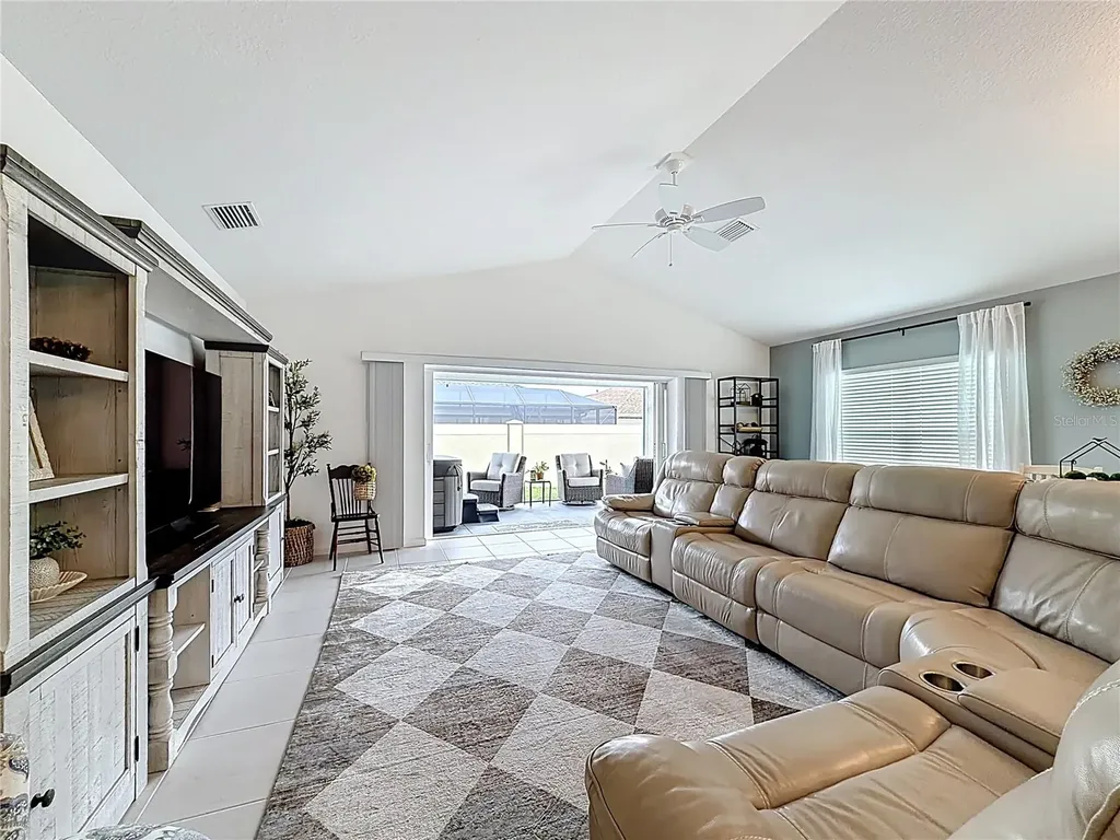 1411 Franklin Court The Villages FL 32163