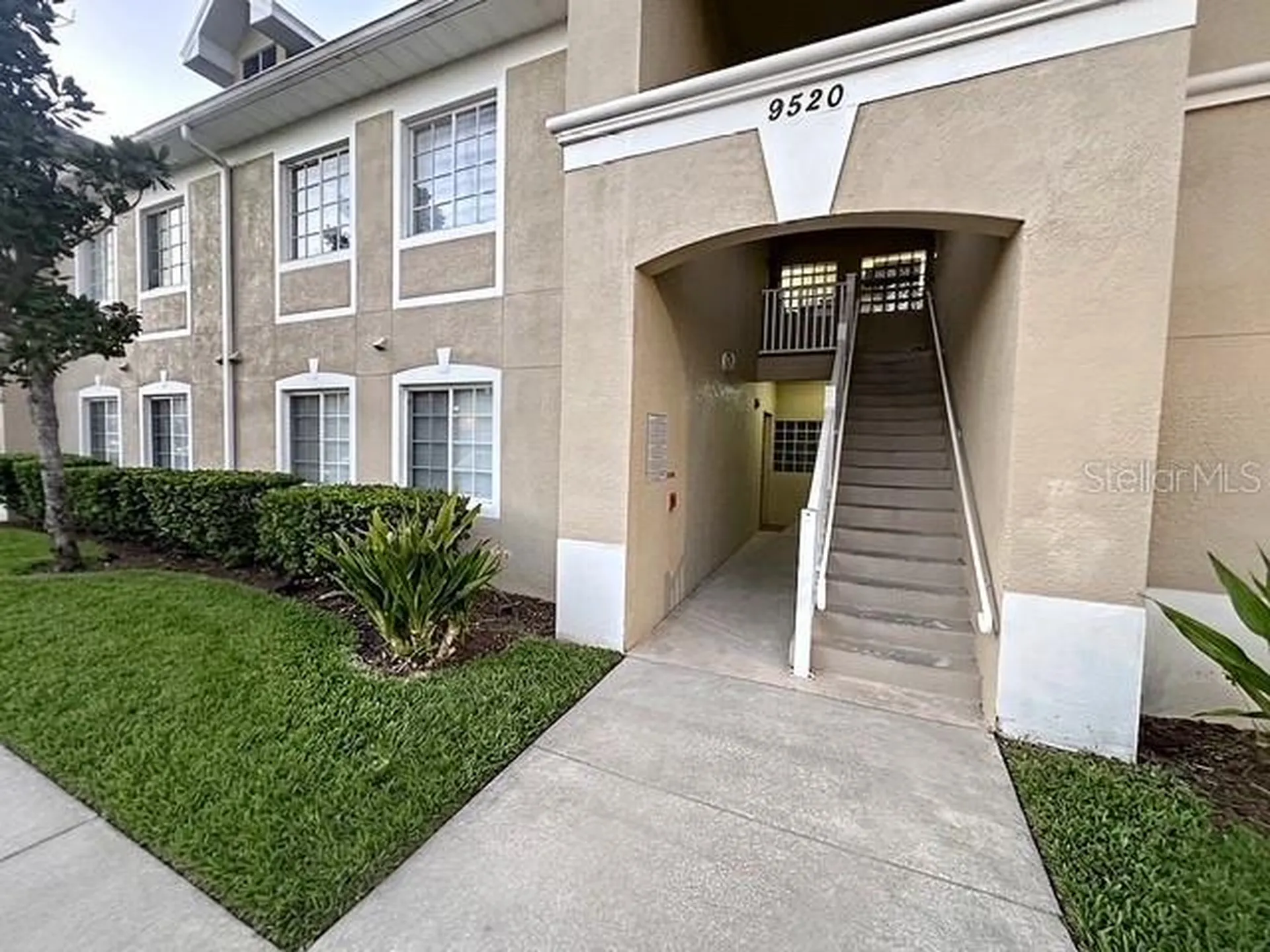 9520 Amberdale Court Riverview FL 33578