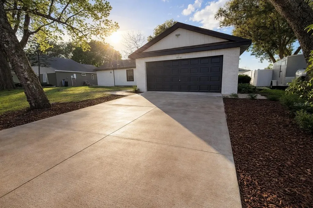 12216 Florida Woods Lane Orlando FL 32824