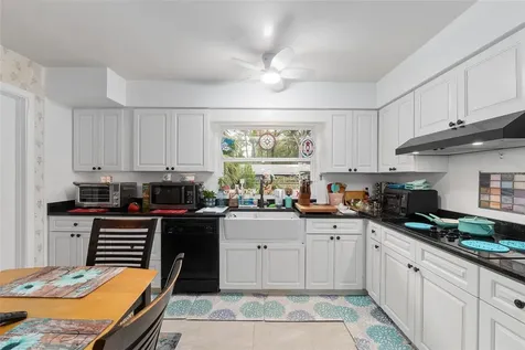 3710 NW 22nd Place Gainesville FL 32605