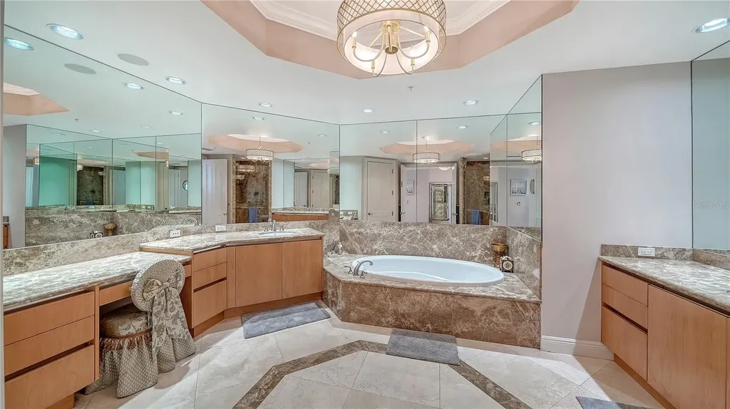 1300 Benjamin Franklin Drive Sarasota FL 34236