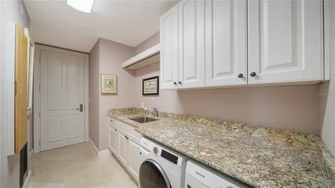 1300 Benjamin Franklin Drive Sarasota FL 34236