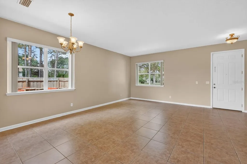 23 Burnham Lane Palm Coast FL 32137