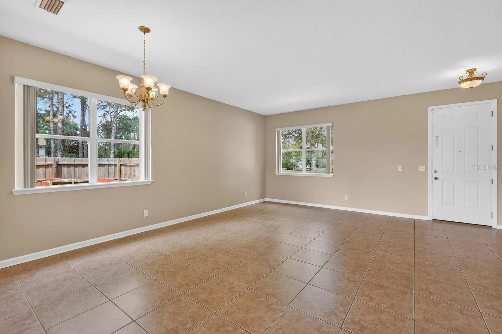 23 Burnham Lane Palm Coast FL 32137