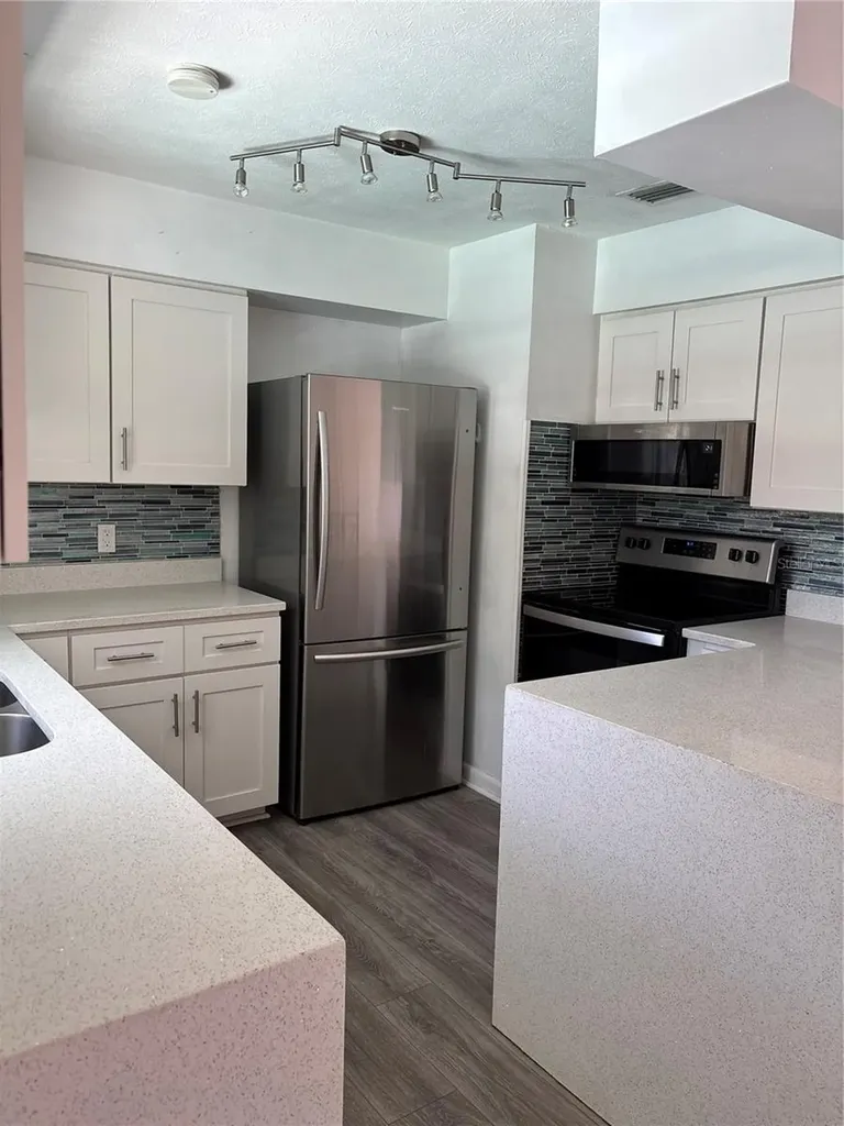 39219 5th Avenue Zephyrhills FL 33542