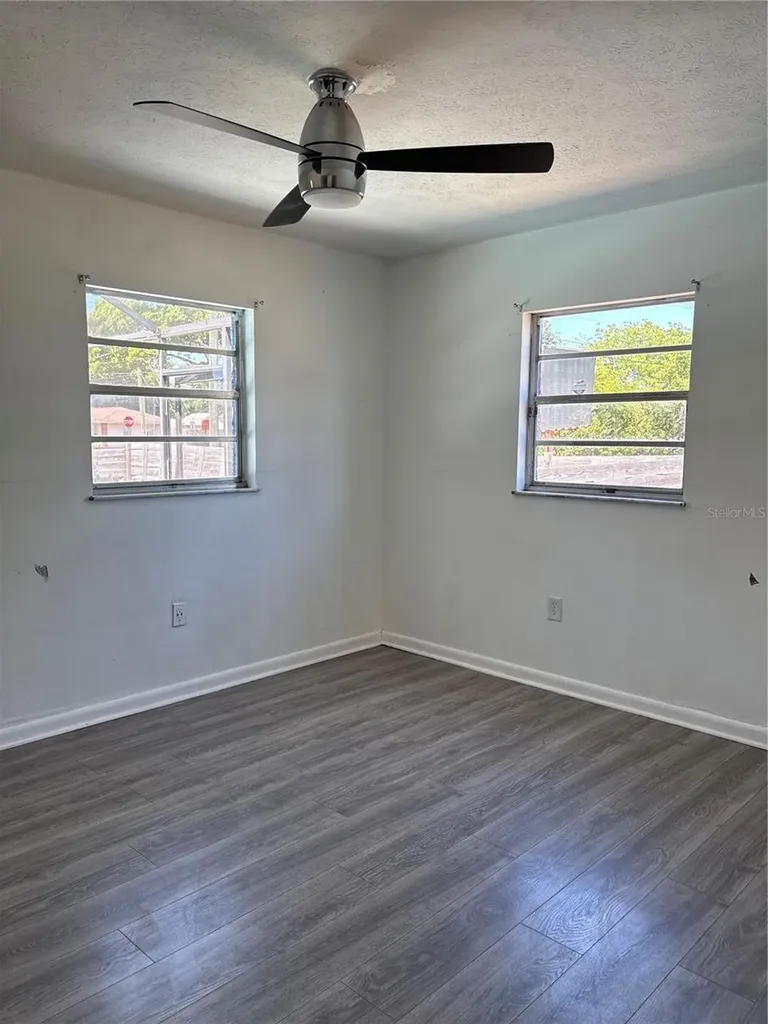 39219 5th Avenue Zephyrhills FL 33542
