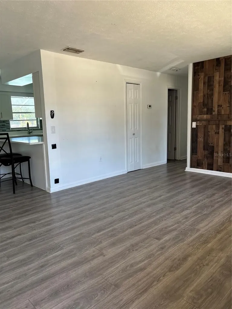 39219 5th Avenue Zephyrhills FL 33542