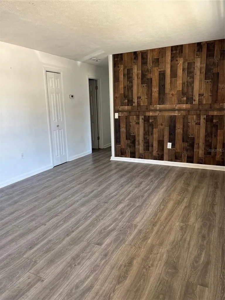 39219 5th Avenue Zephyrhills FL 33542
