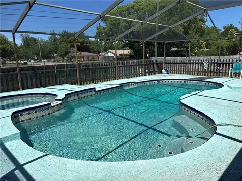 39219 5th Avenue Zephyrhills FL 33542