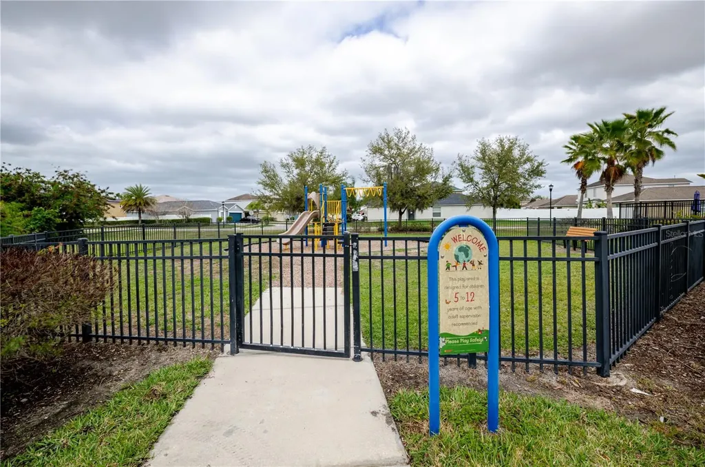 2306 Richwood Pike Drive Ruskin FL 33570