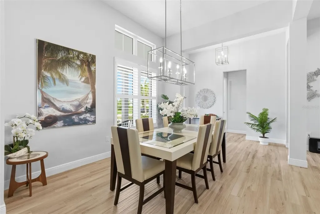8245 Grande Shores Drive Sarasota FL 34240