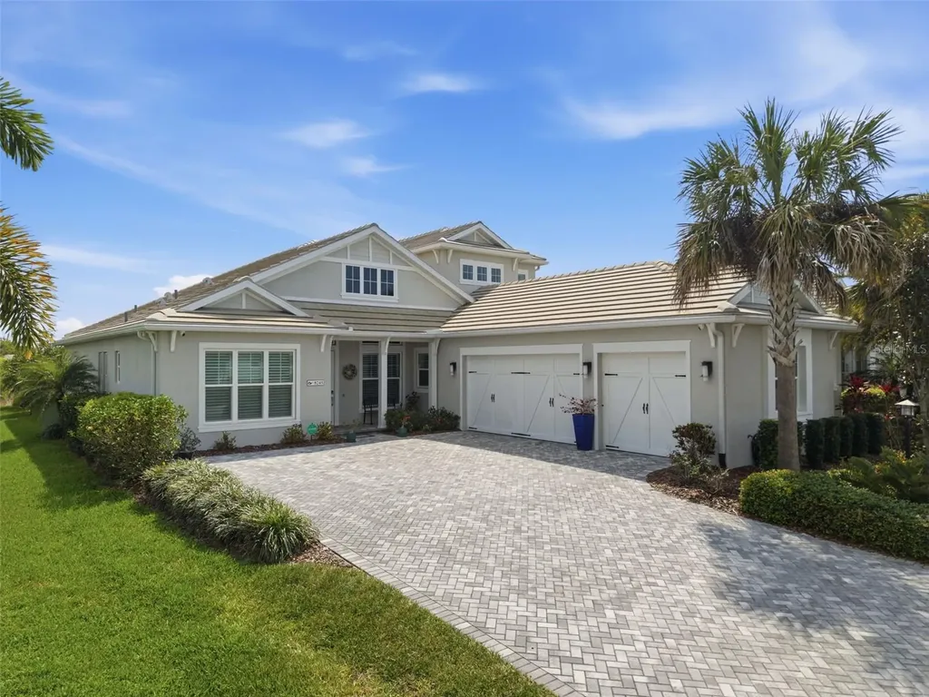 8245 Grande Shores Drive Sarasota FL 34240