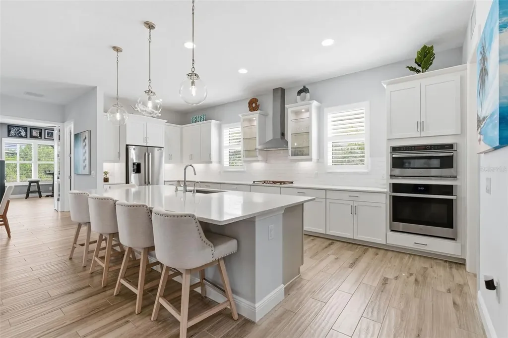 8245 Grande Shores Drive Sarasota FL 34240