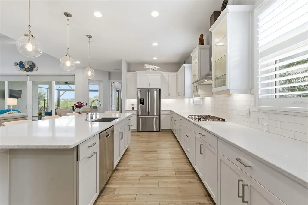 8245 Grande Shores Drive Sarasota FL 34240