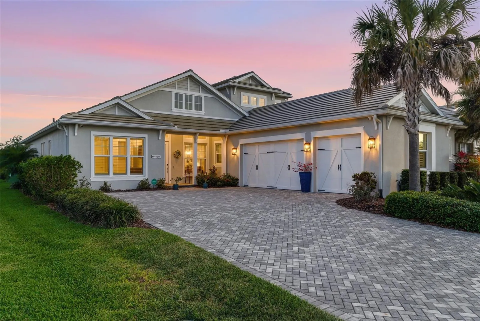 8245 Grande Shores Drive Sarasota FL 34240