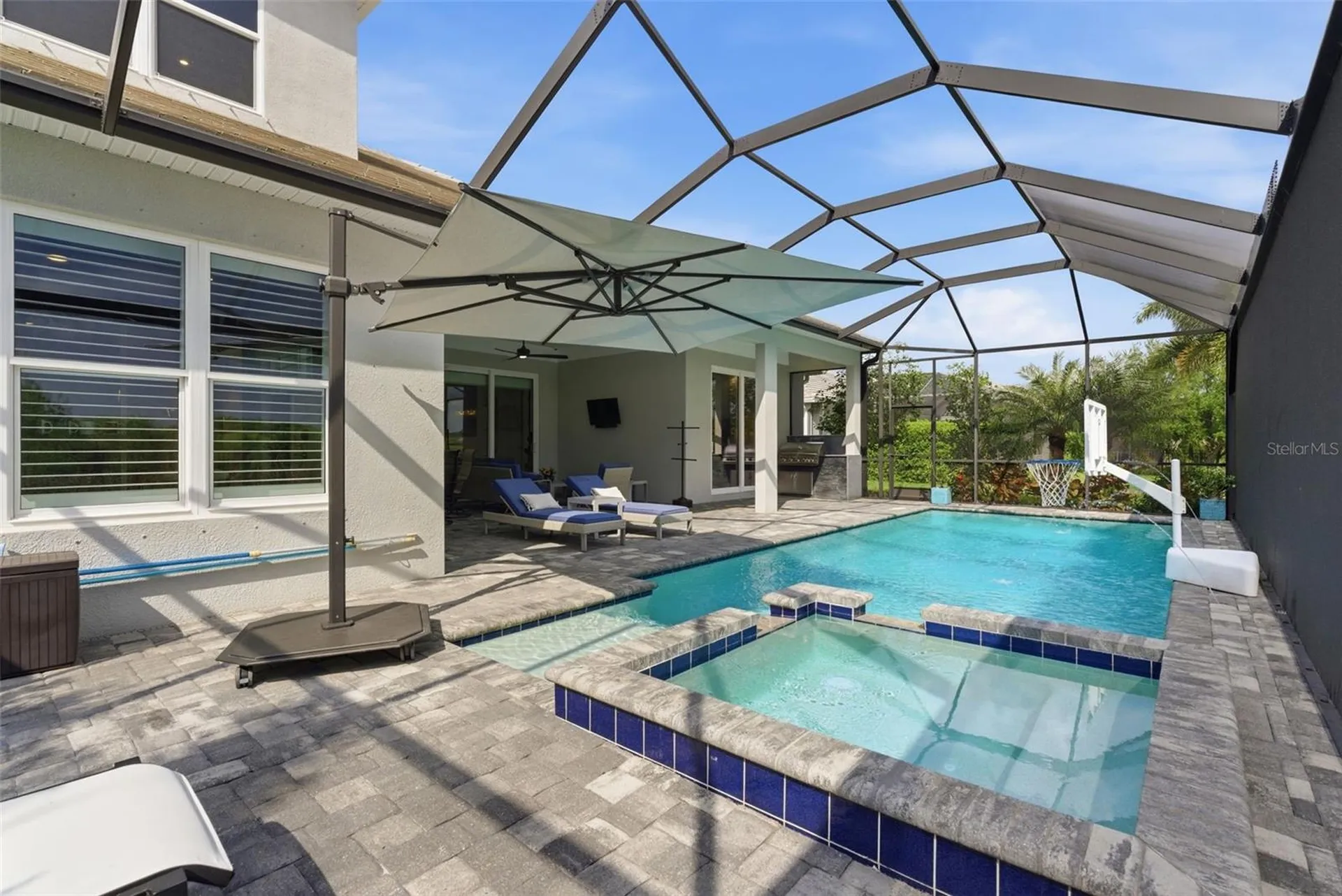 8245 Grande Shores Drive Sarasota FL 34240